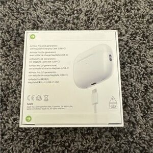 Apple AirPods Pro with MagSafe Case - White